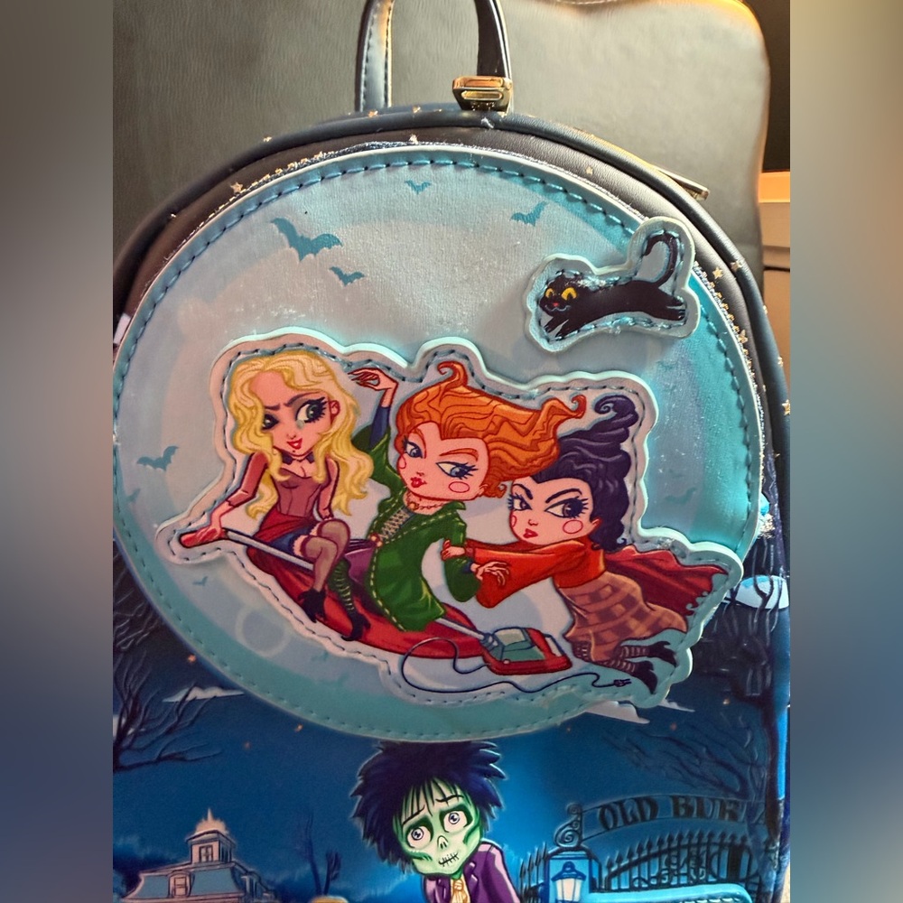 Loungefly Hocus Pocus Mini Backpack NWT - image 7